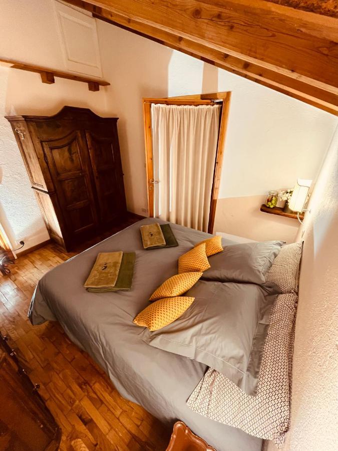 Chalet Blanc Coeur Sapin Courmayeur Extérieur photo