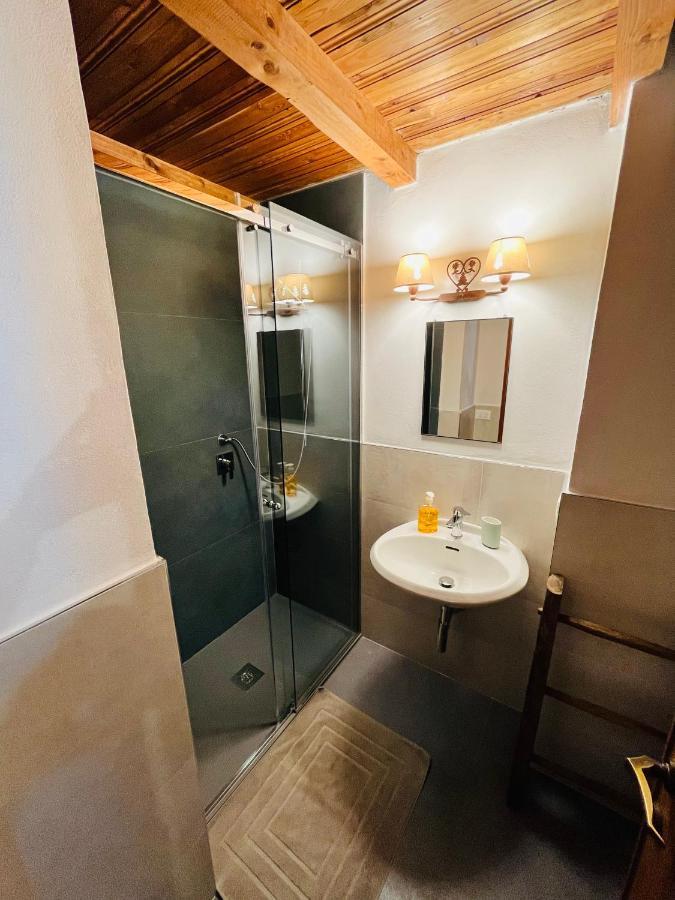 Chalet Blanc Coeur Sapin Courmayeur Extérieur photo
