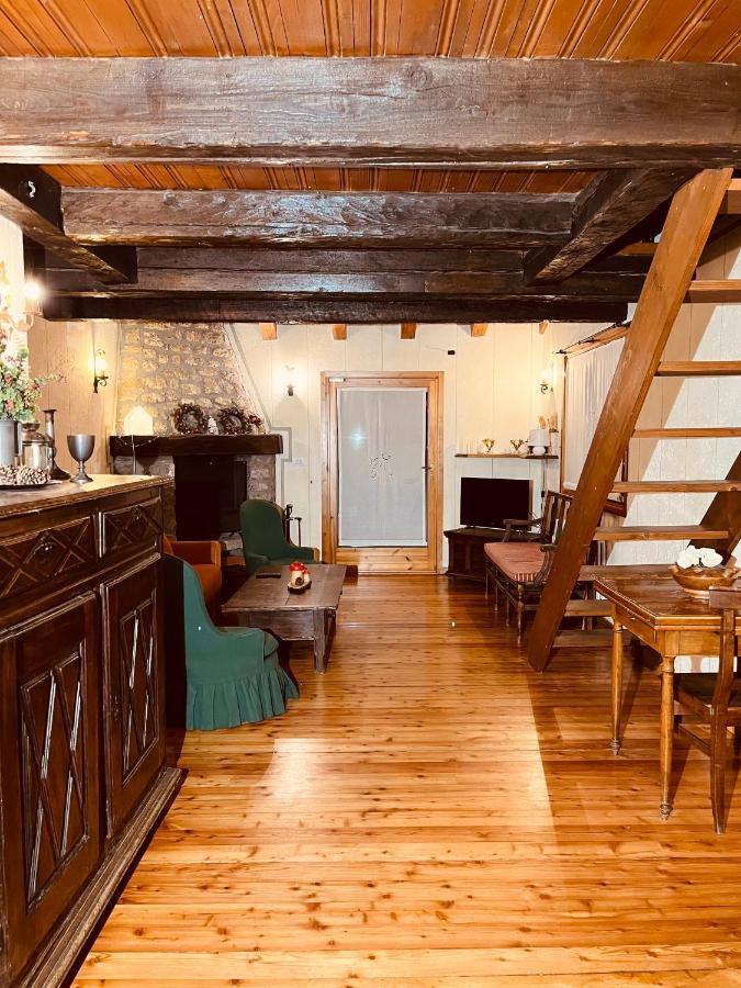 Chalet Blanc Coeur Sapin Courmayeur Extérieur photo